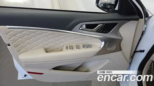 Genesis G70 2018 — ფოტო 4/35