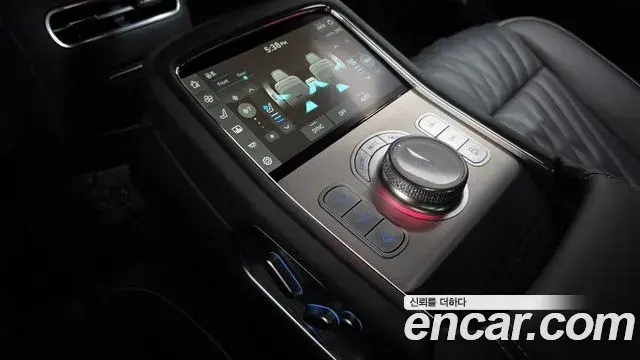 Genesis G90 2024 — Photo 34/39