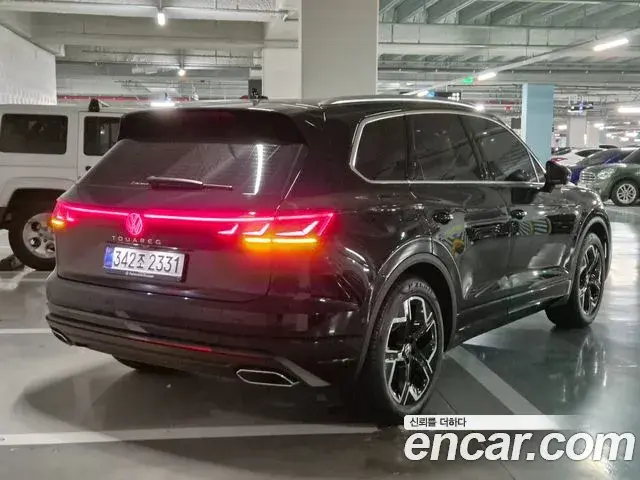 Volkswagen Touareg 2026 — ფოტო 15/20