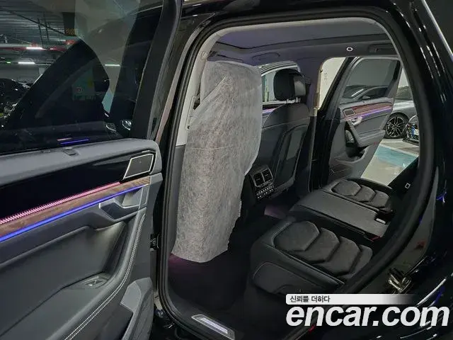 Volkswagen Touareg 2026 — ფოტო 19/20