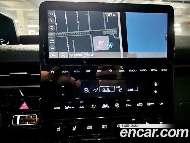Hyundai Staria 2021 — ფოტო 17/17