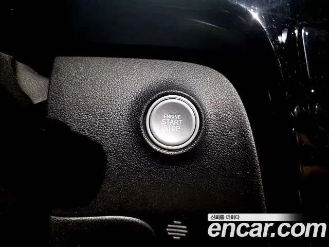 Hyundai Staria 2021 — ფოტო 11/17