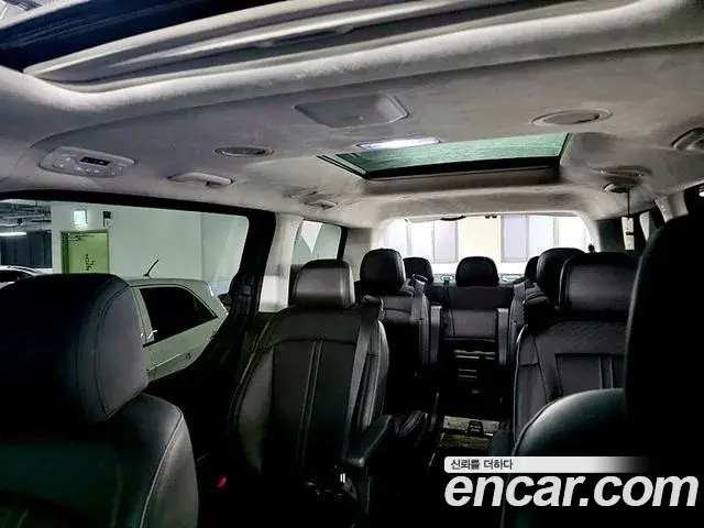 Hyundai Staria 2021 — ფოტო 16/17