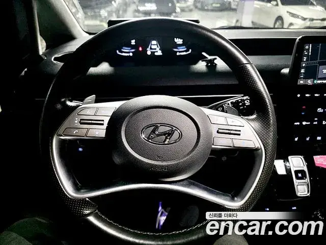 Hyundai Staria 2021 — ფოტო 2/17