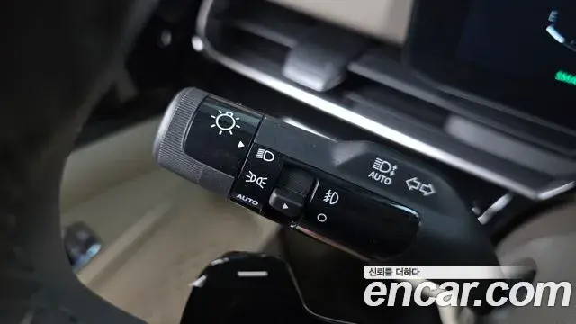 Kia Carnival 2025 — Photo 13/40