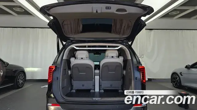 Kia Carnival 2025 — Photo 16/40