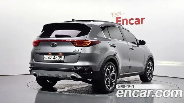 Kia Sportage The Bold 2019 — Фото 2/20