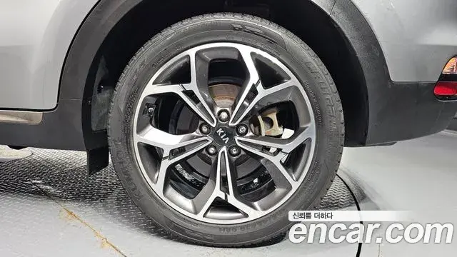 Kia Sportage The Bold 2019 — Photo 2/35