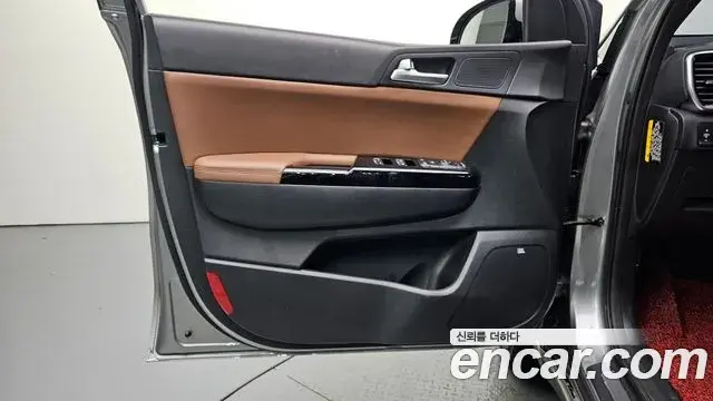Kia Sportage The Bold 2019 — Photo 32/35