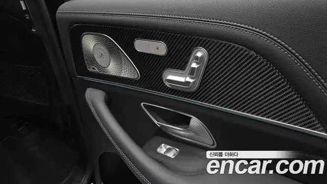 Mercedes-Benz GLE-Class 2022 — Фото 19/20