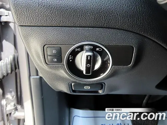 Mercedes-Benz GLA-Class 2018 — Фото 10/20