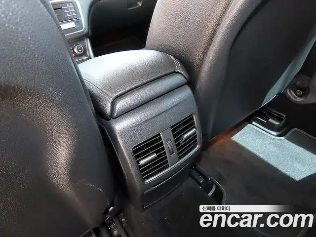 Mercedes-Benz GLA-Class 2018 — Фото 15/20
