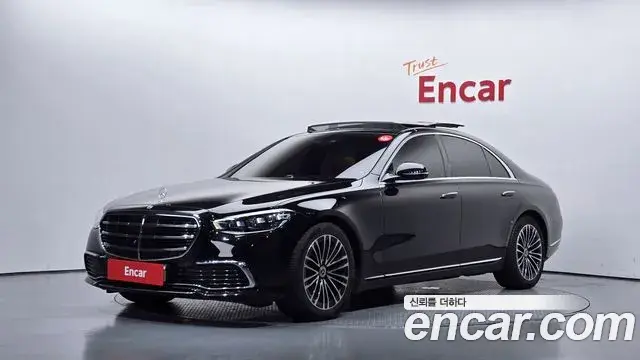 Mercedes-Benz S-Class 2024 — Photo 23/32