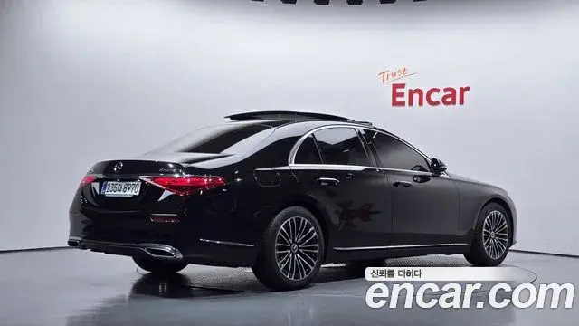 Mercedes-Benz S-Class 2024 — Photo 6/32