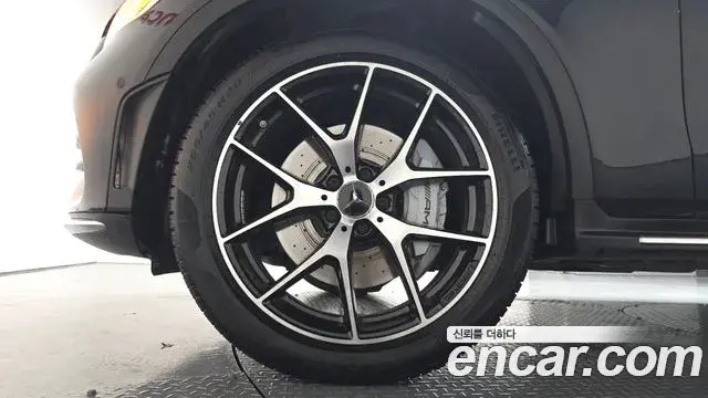 Mercedes-Benz GLC-Class 2021 — Photo 5/20