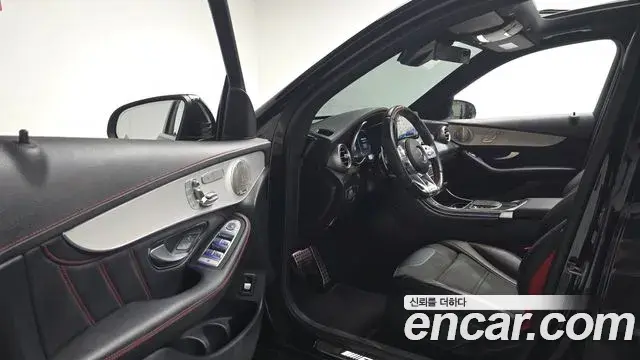 Mercedes-Benz GLC-Class 2021 — Photo 10/20