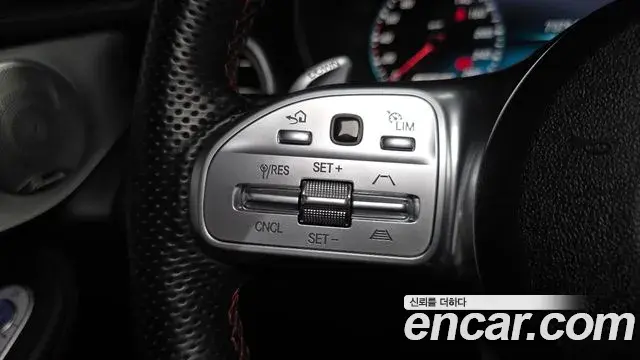 Mercedes-Benz GLC-Class 2021 — Photo 17/20