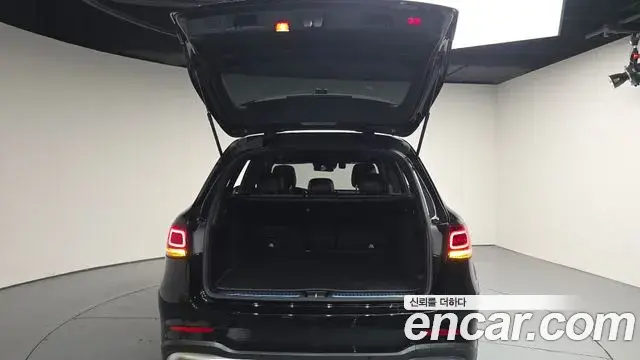 Mercedes-Benz GLC-Class 2021 — Photo 20/20
