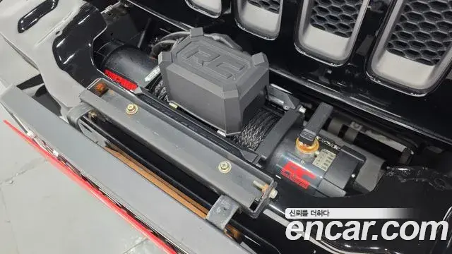 Jeep Wrangler 2020 — Şəkil 14/33