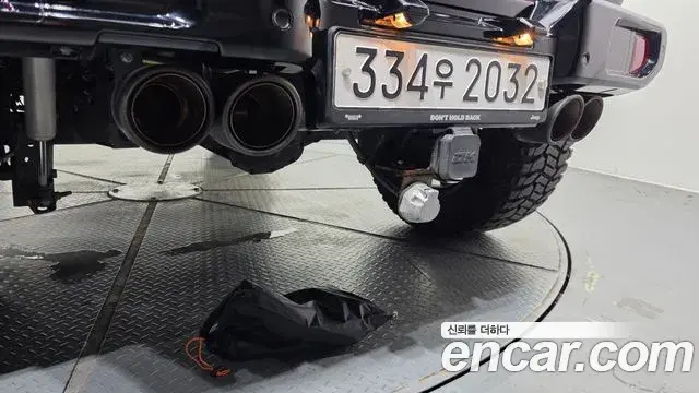 Jeep Wrangler 2020 — Şəkil 30/33