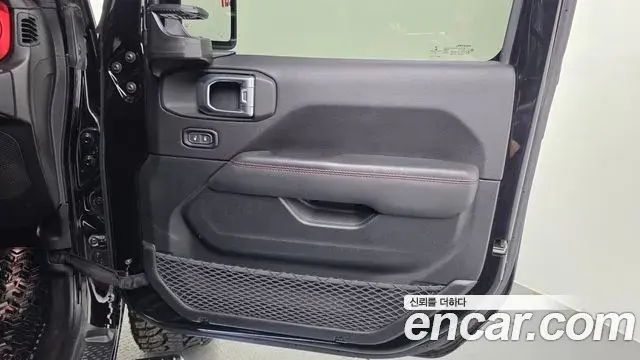 Jeep Wrangler 2020 — Şəkil 33/33