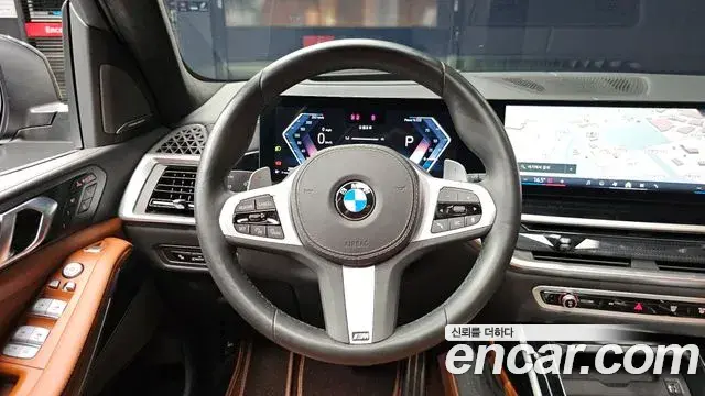 BMW X7 2023 — Фото 13/20