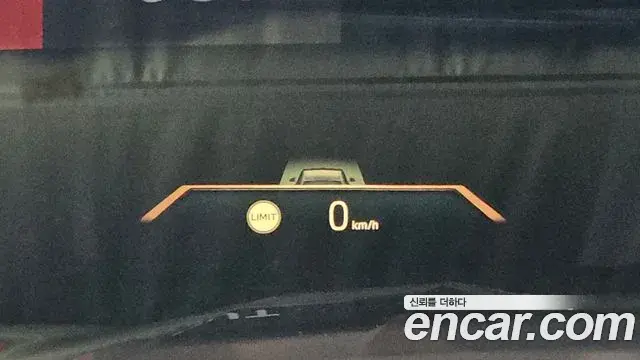 BMW X7 2023 — ფოტო 16/37