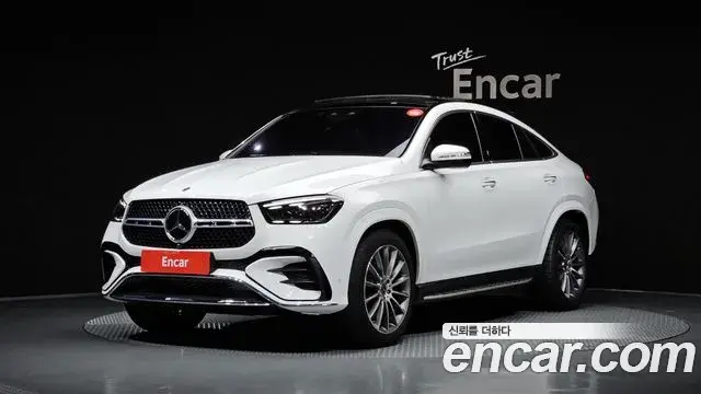 Mercedes-Benz GLE-Class 2023 — Photo 26/33