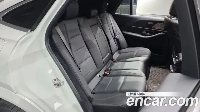 Mercedes-Benz GLE-Class 2023 — Photo 15/33