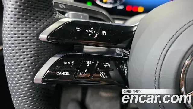 Mercedes-Benz GLE-Class 2023 — Photo 19/33