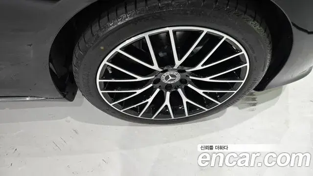 Mercedes-Benz S-Class 2026 — Photo 17/20
