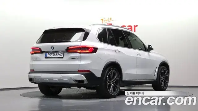 BMW X5 2022 — Фото 2/20