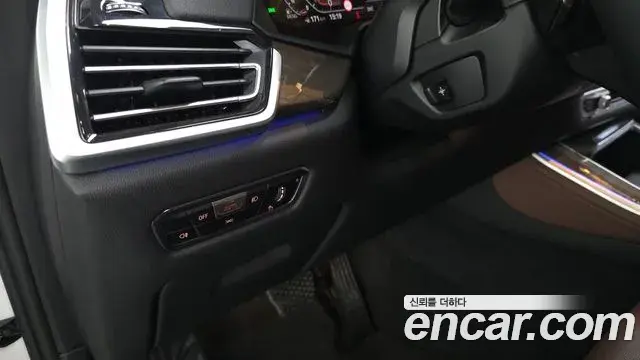BMW X5 2022 — ფოტო 20/34