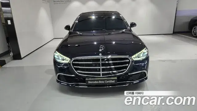 Mercedes-Benz S-Class 2025 — Photo 5/20