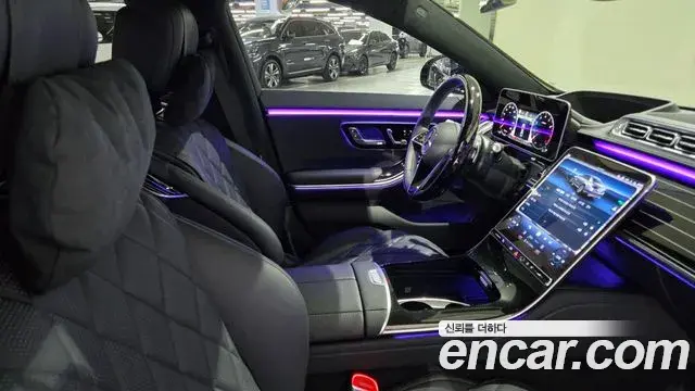 Mercedes-Benz S-Class 2025 — Photo 10/20