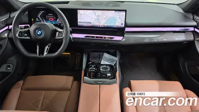 BMW 5 Series 2025 — Фото 10/20