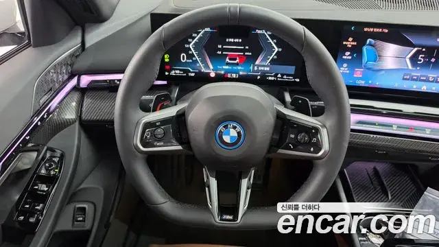 BMW 5 Series 2025 — Фото 13/20