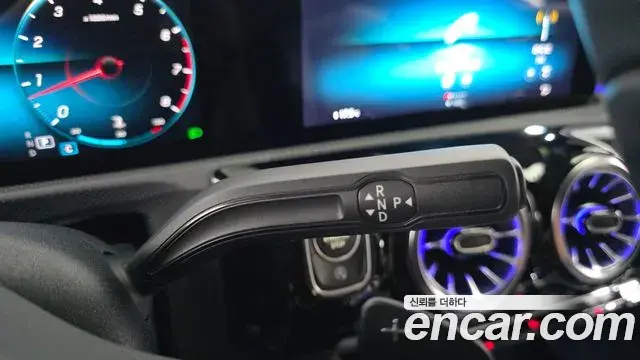 Mercedes-Benz A-Class 2022 — ფოტო 9/20