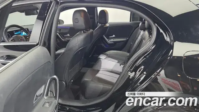 Mercedes-Benz A-Class 2022 — ფოტო 10/20