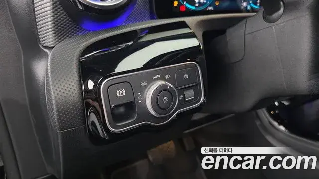 Mercedes-Benz A-Class 2022 — ფოტო 3/20