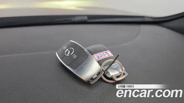 Mercedes-Benz A-Class 2022 — ფოტო 2/20