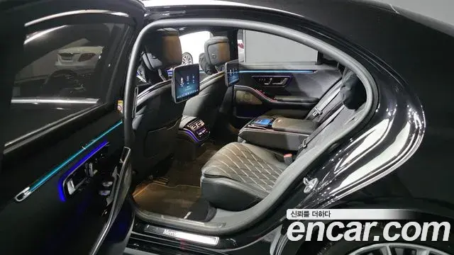 Mercedes-Benz S-Class 2021 — Photo 11/20