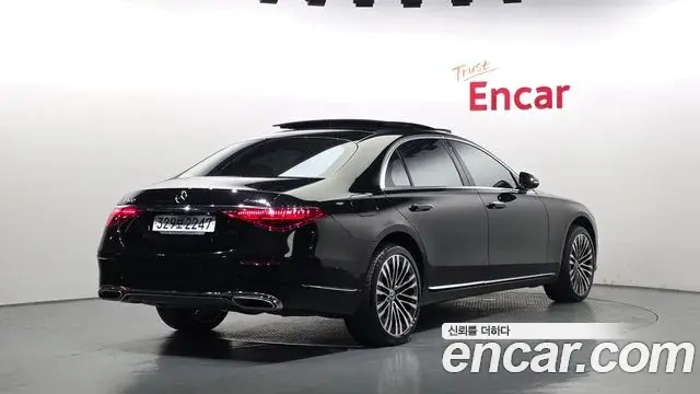 Mercedes-Benz S-Class 2021 — Фото 1/20