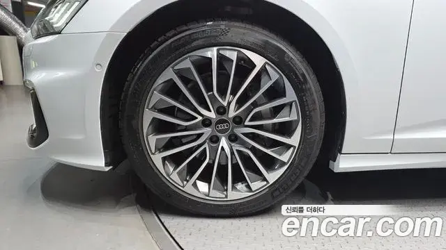 Audi A6 2025 — Şəkil 13/33