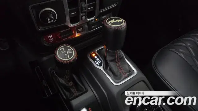 Jeep Wrangler 2018 — Фото 9/20