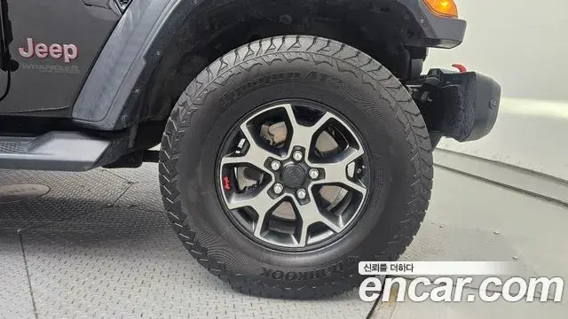 Jeep Wrangler 2018 — Photo 19/31