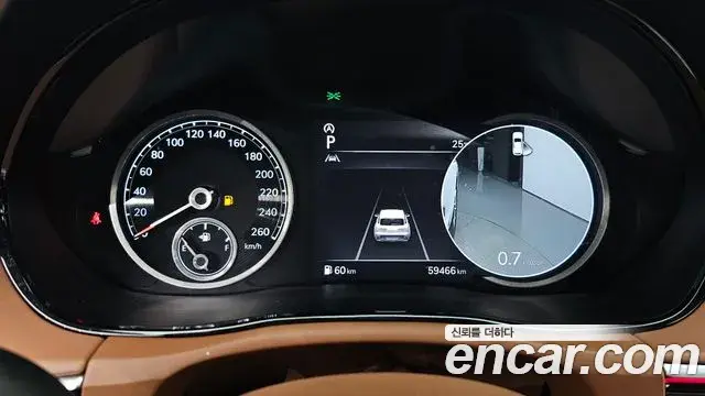 Genesis GV70 2023 — ფოტო 25/35