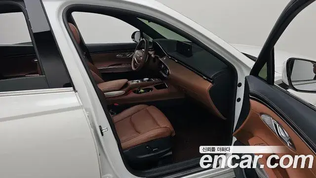 Genesis GV70 2023 — ფოტო 33/35