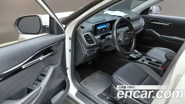 Kia Seltos 2022 — Фото 10/20