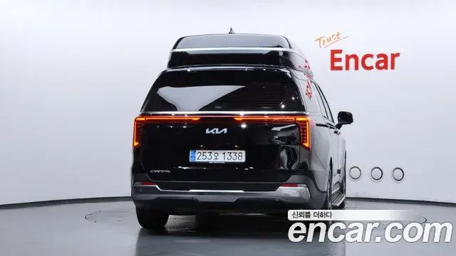 Kia Carnival 2024 — Фото 4/20